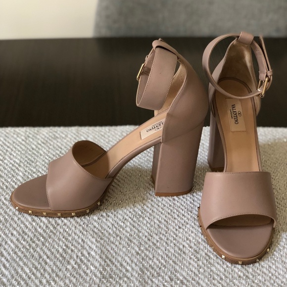 valentino garavani rockstud block heel sandals